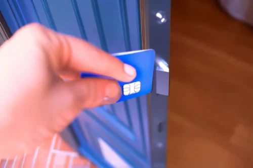 Deur openmaken met een pasje