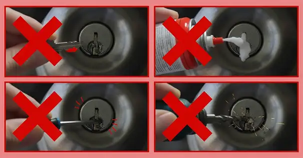 Vier rode waarschuwingspanelen: sleutel naar binnen duwen (X), lijm in slot (X), wrikken met schroevendraaier (X), in slot boren (X)