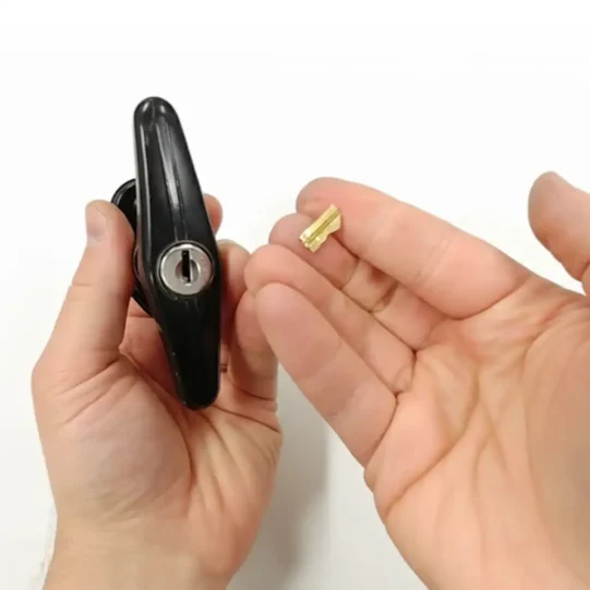 afgebroken sleutel uit slot